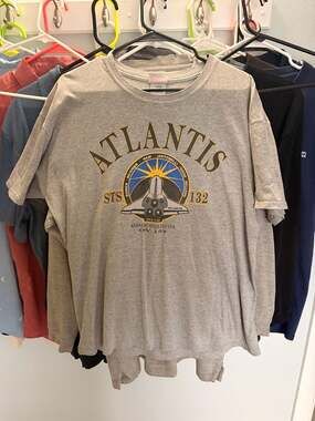 Kennedy Space Center Space Shuttle Atlantis STS-132 OV-104 Graphic T-Shirt